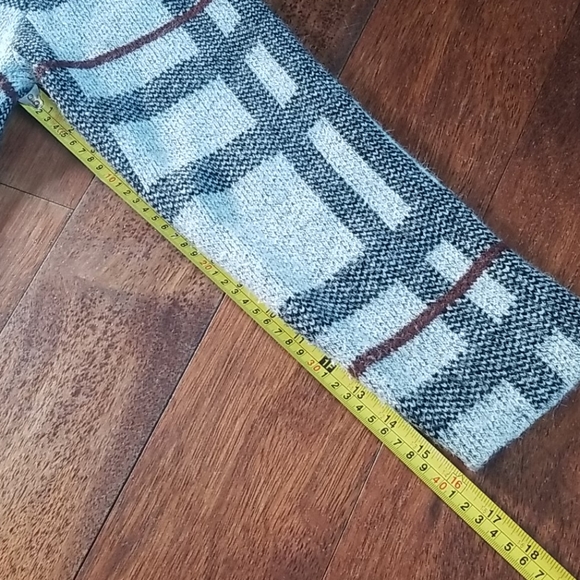 Faith and Joy | Cardigan - Picture 7 of 10